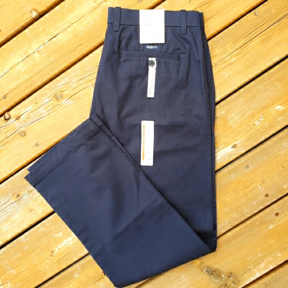 TWO New Pairs Denver Hayes Men's Navy Khakis - Picture 2 of 9